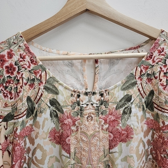 Soft Surroundings Oversized Floral Shirt with Light Pleating Detail, Size Small - Picture 4 of 12